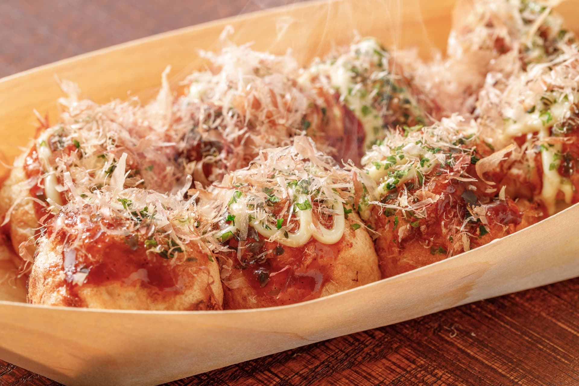 Tokyo: Takoyaki Cooking at Local Home