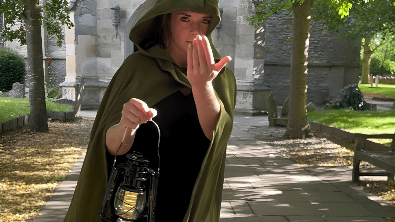 The Twisted Tales of Stratford-Upon-Avon: A Dynamic Walking Tour