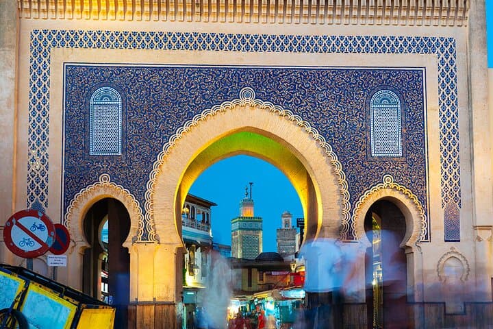 5 Day Chefchaouen Blue City and Fes Luxury Tour from Tangier