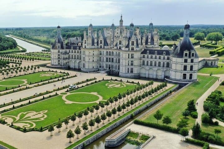 3 day Best 7 Loire Valley Castles 2 Wine Private Tour from Paris
