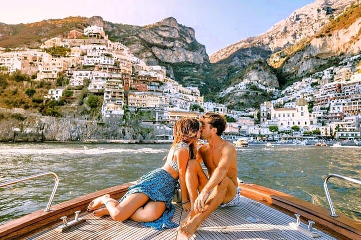 Private Boat Tour Sorrento to Positano & Amalfi–Typical Gozzo 850
