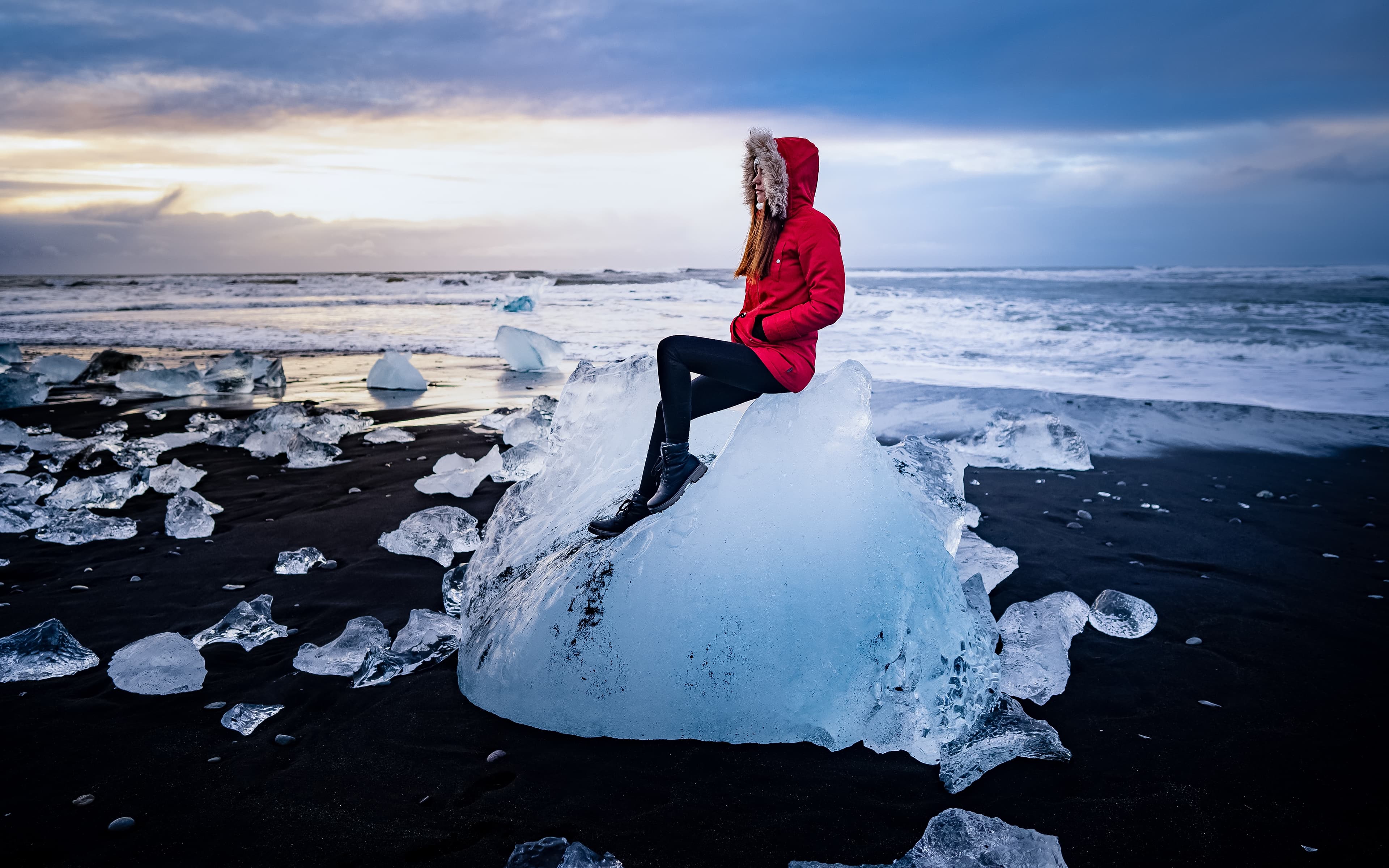 Private Jökulsárlón Glacier Lagoon & Diamond Beach Tour with Multilingual Guide (PL / EN / ES / ZH)