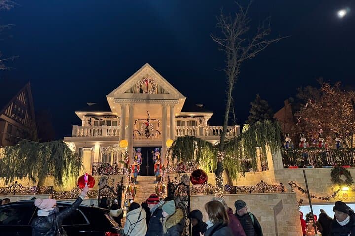 Dyker Heights Christmas Lights Tour