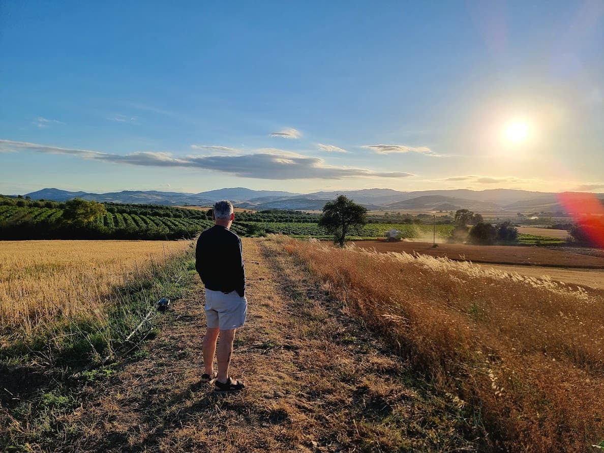 Essentia Farmhouse Rural Residence