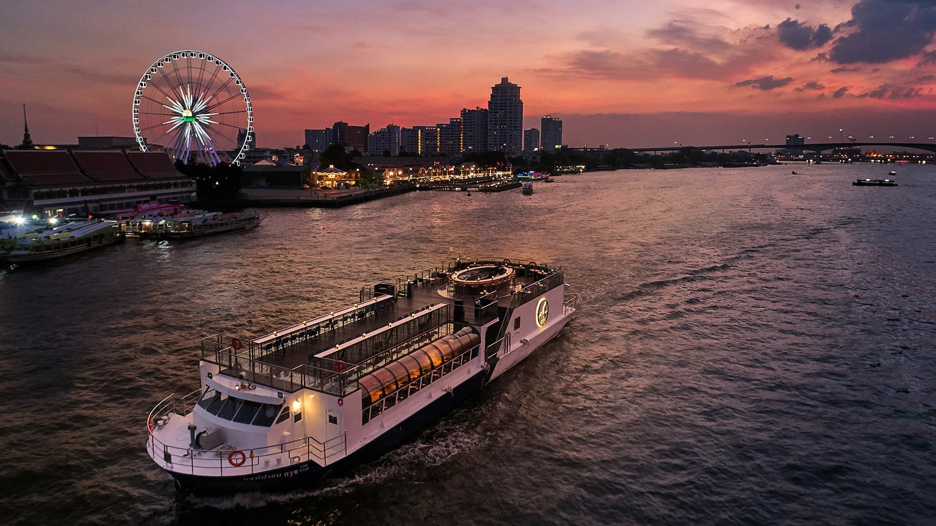 Bangkok: Saffron Chao Phraya River Dinner Cruise optioned Hotel Transfer