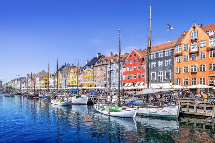 Copenhagen Scavenger Hunt and Highlights Self Guided Audio Tour