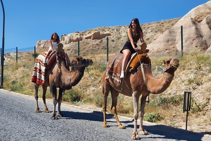 2 Days Cappadocia Tour in Spanish with 2 internal flights