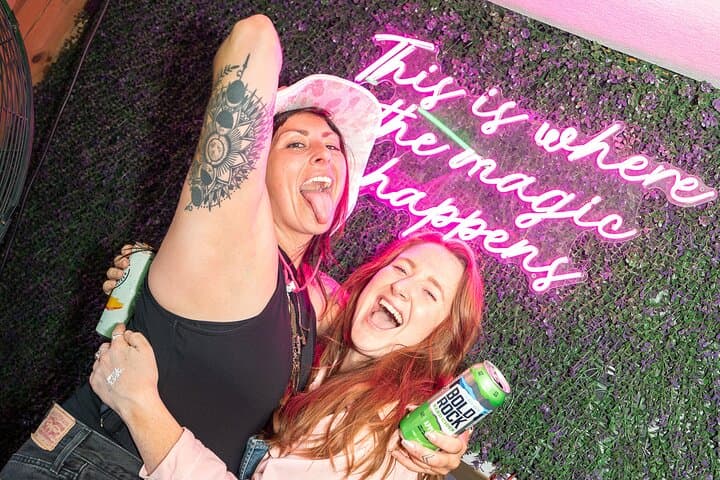 Private Nashville Broadway Party Bus Tour