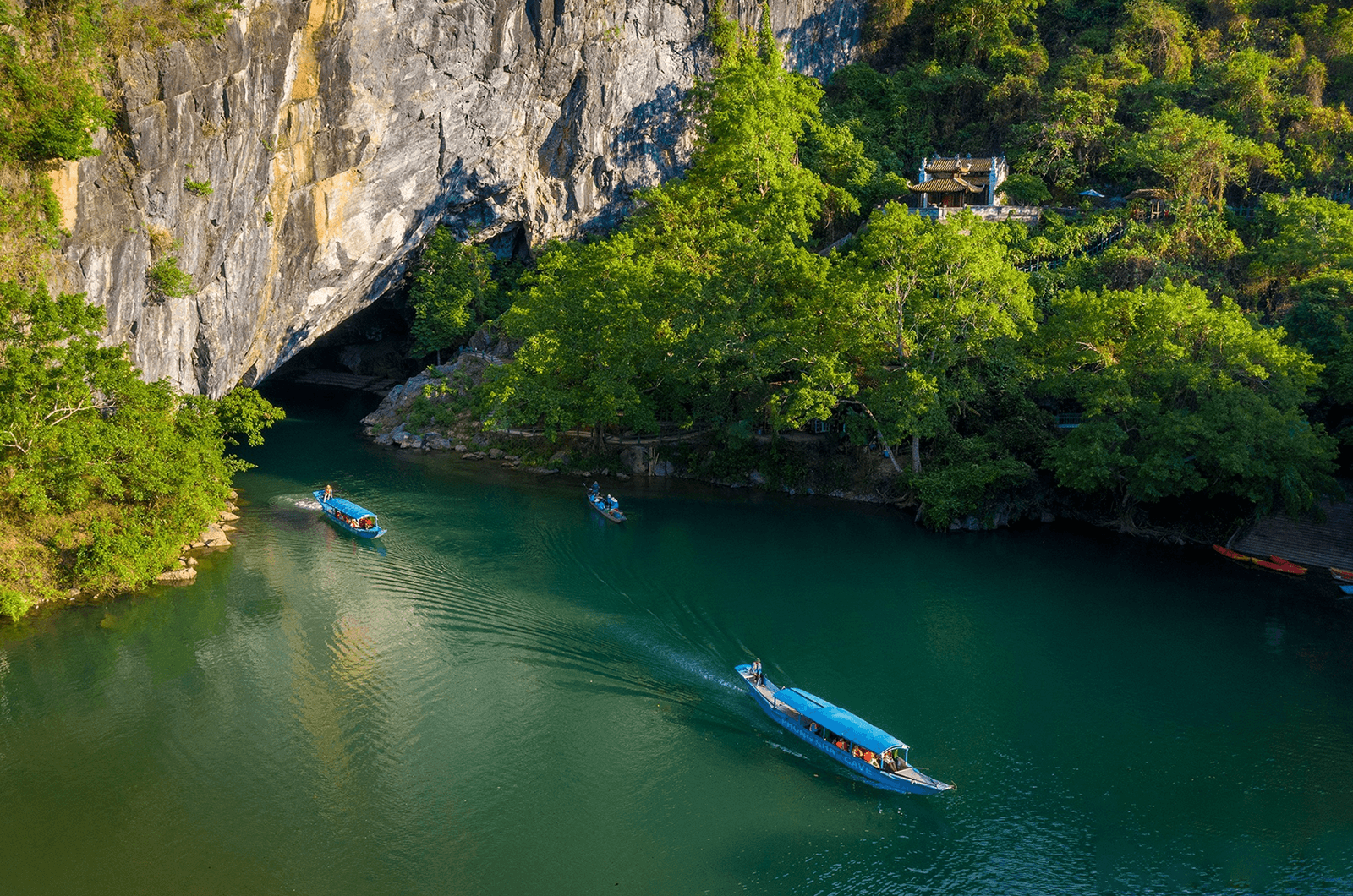 Hue/Quang Tri: Phong Nha Cave & Paradise Cave Full-Day Trip