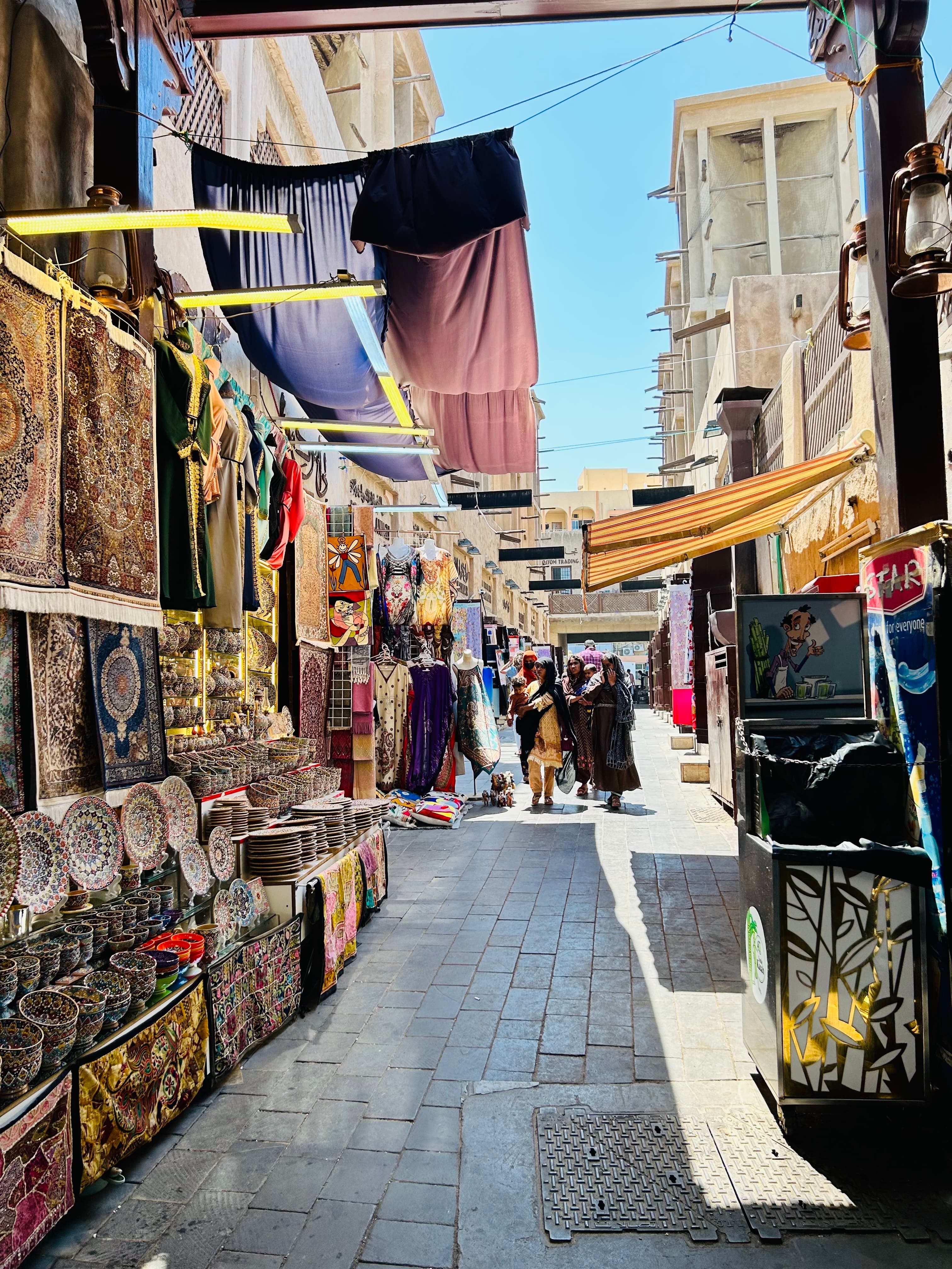 אל לב דובאי – סיור רגלי בשווקים וברחובות העתיקים