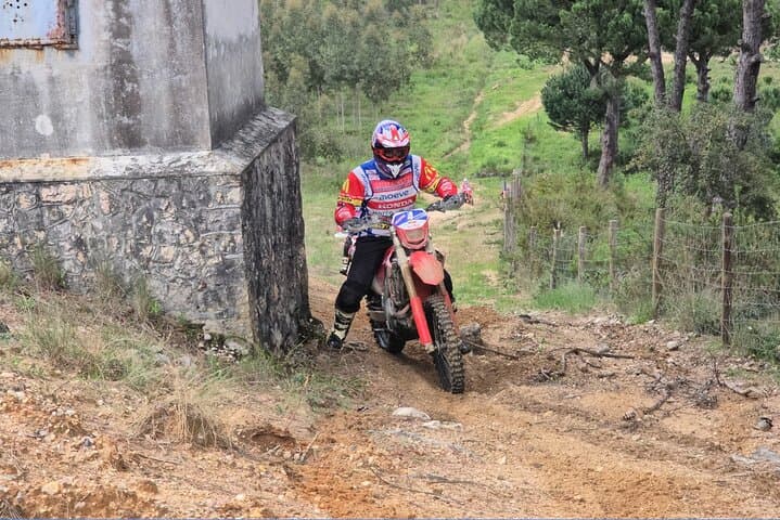 Small Group Enduro Tour in Lisbon