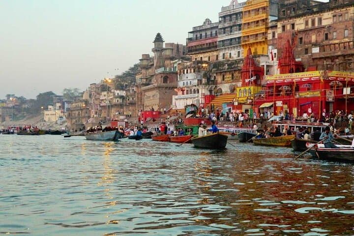 BT-From Varanasi Private Tour with Temples Ghats and Rituals
