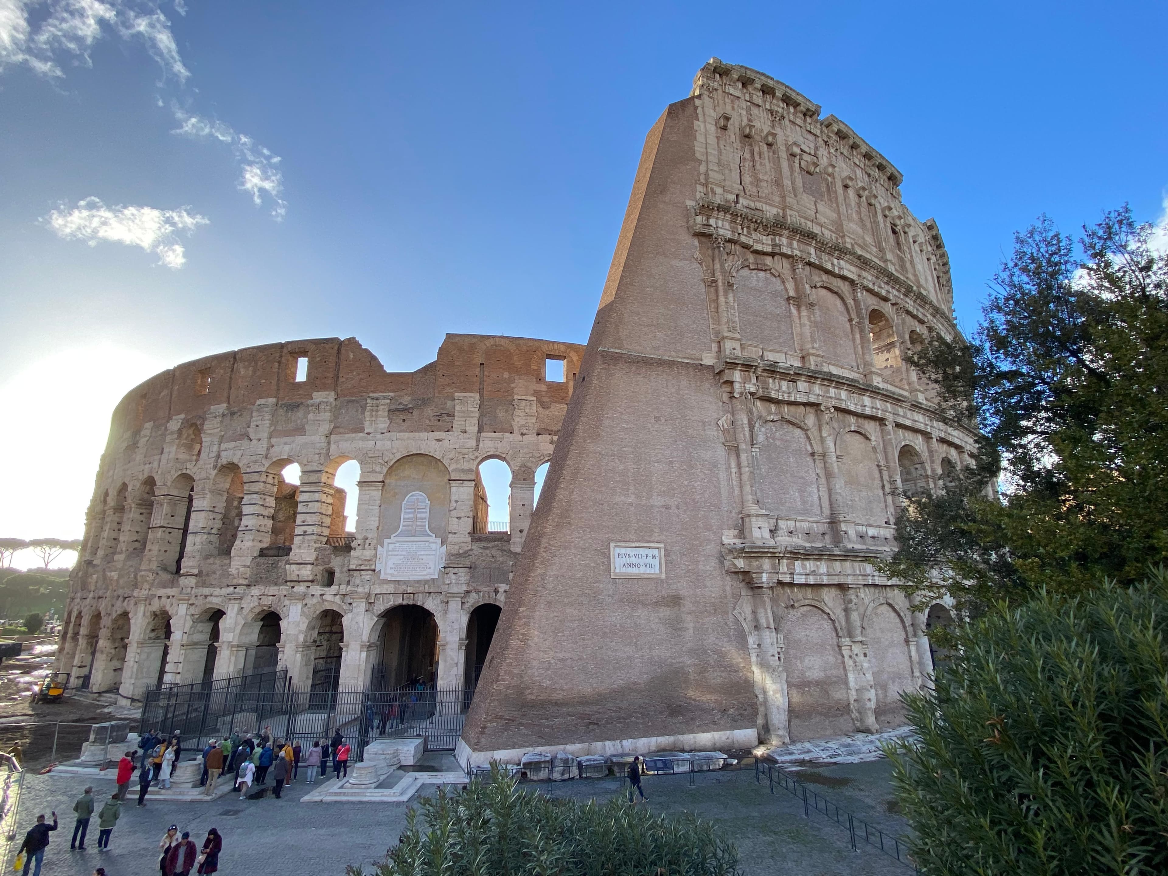 Visita guiada ao Coliseu, Fórum Romano e Monte Palatino em grupo reduzido