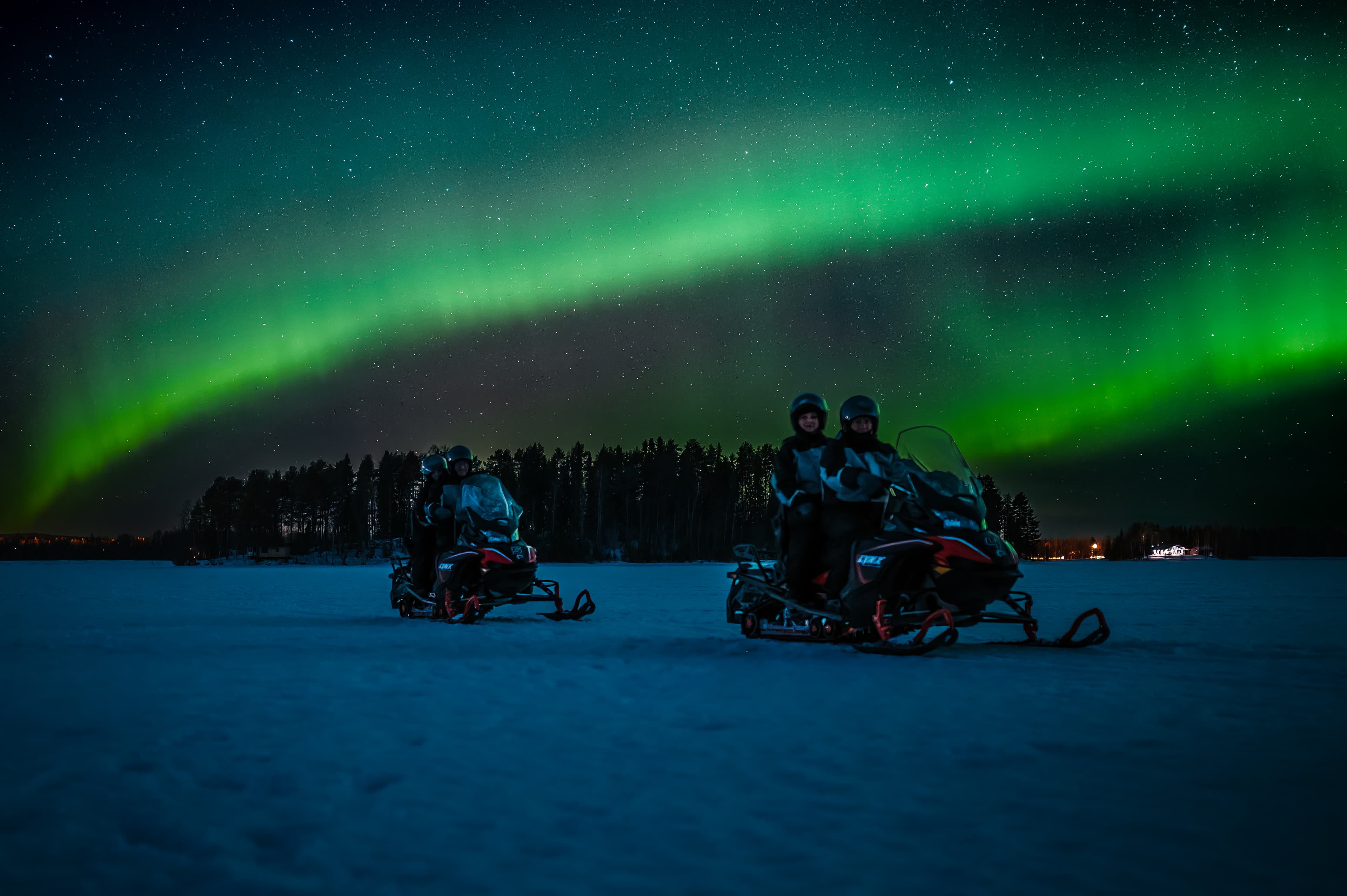 Amazing Northern Lights with Snowmobiles (Small-Group)