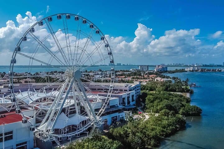 Cancun Guided Sightseeing SkyWheel, Letters and Shopping
