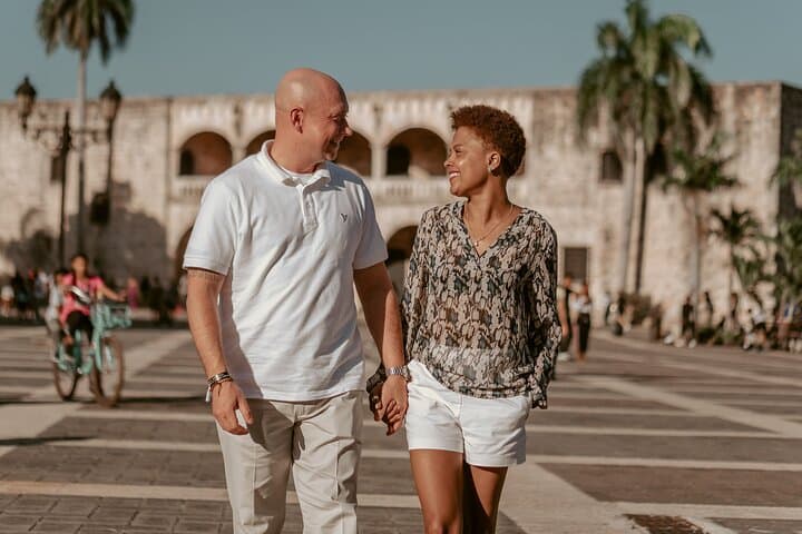 Hire Photographer, Professional Photo Shoot - Santo Domingo