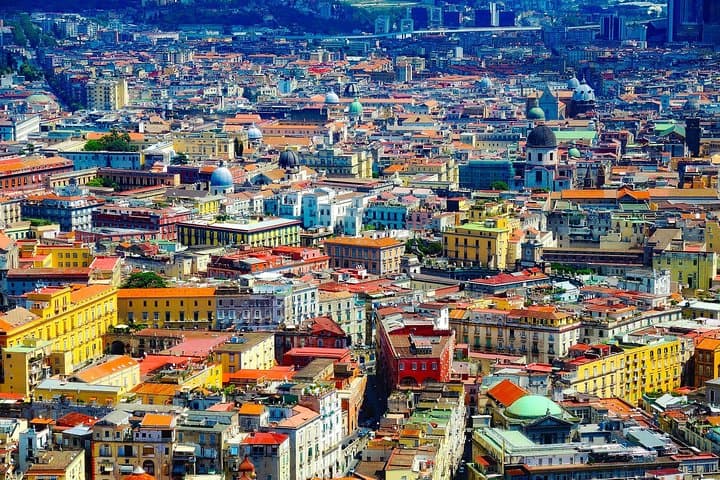 Private Transfer from Bari to Naples with 2 hours for sightseeing
