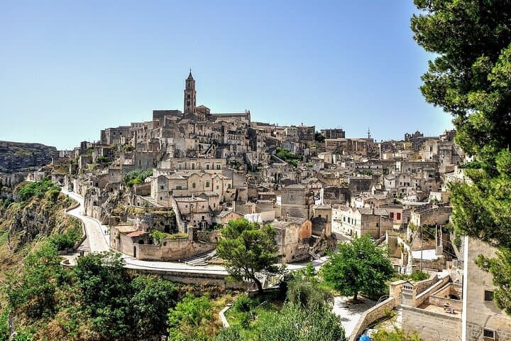 Private tour from Amalfi to Matera and back with local driver