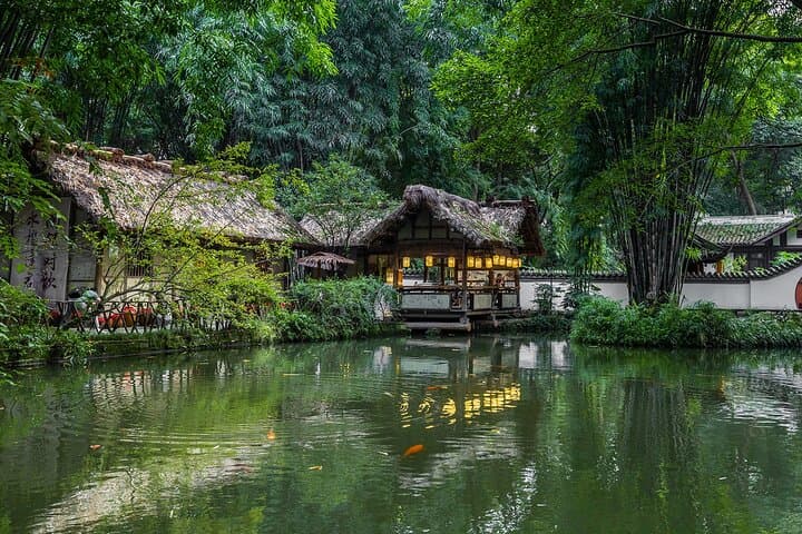 Chengdu 10-Hour Private Customized City Tour