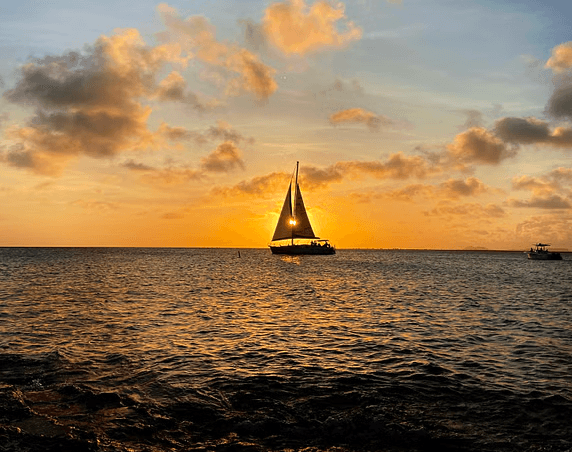 Mojito and Tapas Sunset Sail