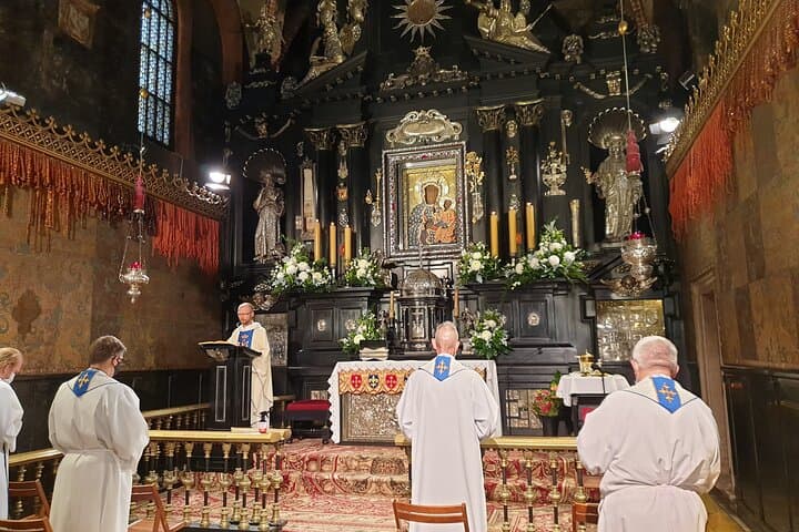From Krakow: Częstochowa Black Madonna Private Experience
