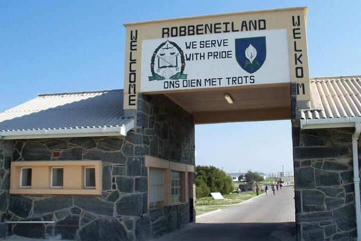 Robben Island Boat Trip & Museum Tour and Diamond Museum Shared Experience