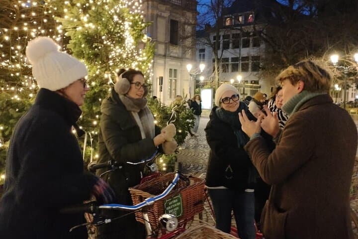 Bruges Magical Winterglow Christmas Bike Tour & Hot Chocolat/Wine