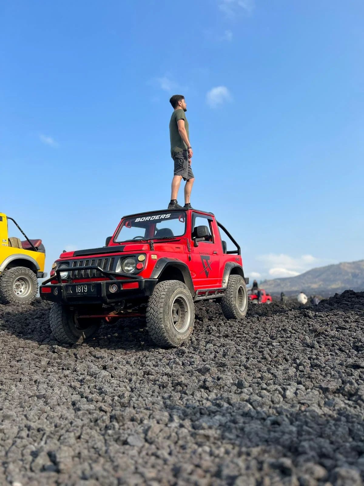 Mount Batur: Sunrise Jeep Tour & Natural Hot Spring