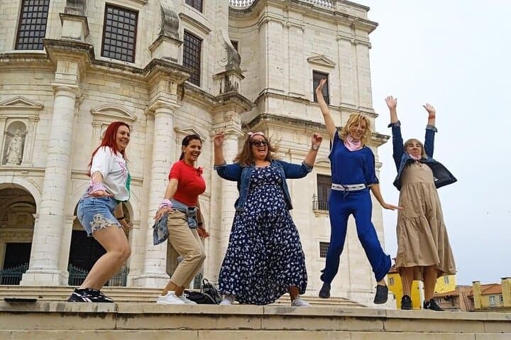 Private Lisbon Tuktuk Tour with Food and Wine Tastings