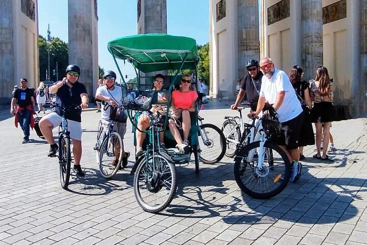 Up to 12 Pers. Private E-Bikes & Bike & Scooters and 1 Rickshaw 