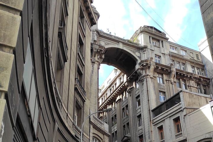 The best walking tour in Santiago de Chile