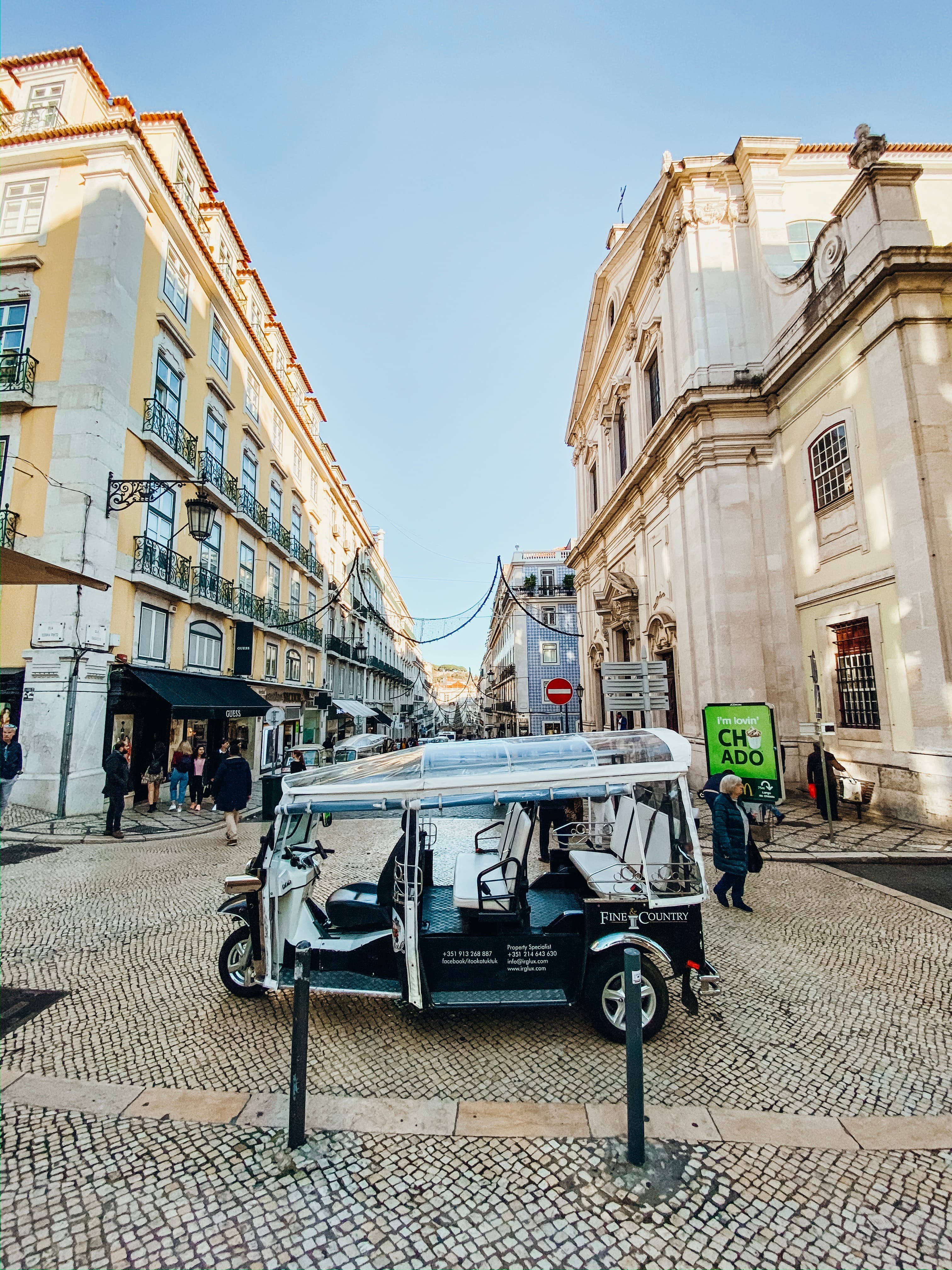Full Day in Lisbon by Tuktuk - The city won't have any secrets to you!