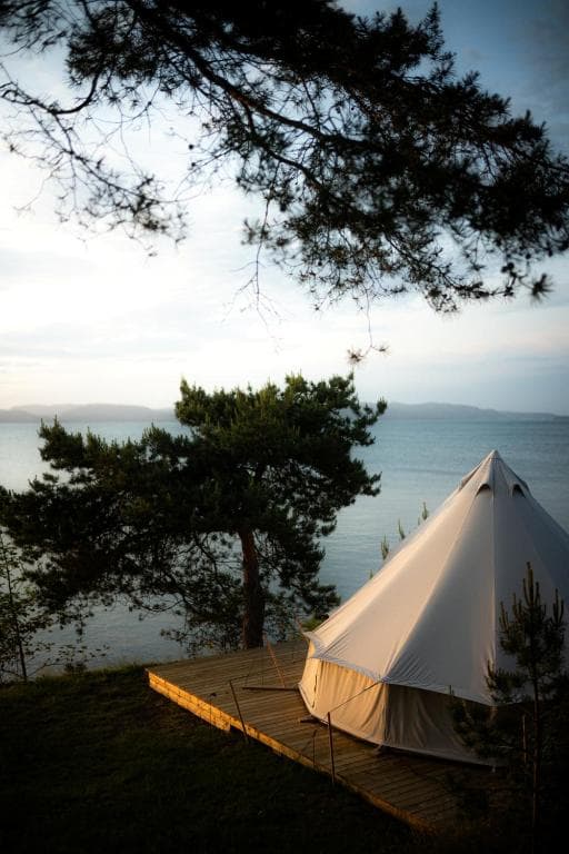 Outer Oslo Fjord Fishing Trip with Overnight Island Glamping
