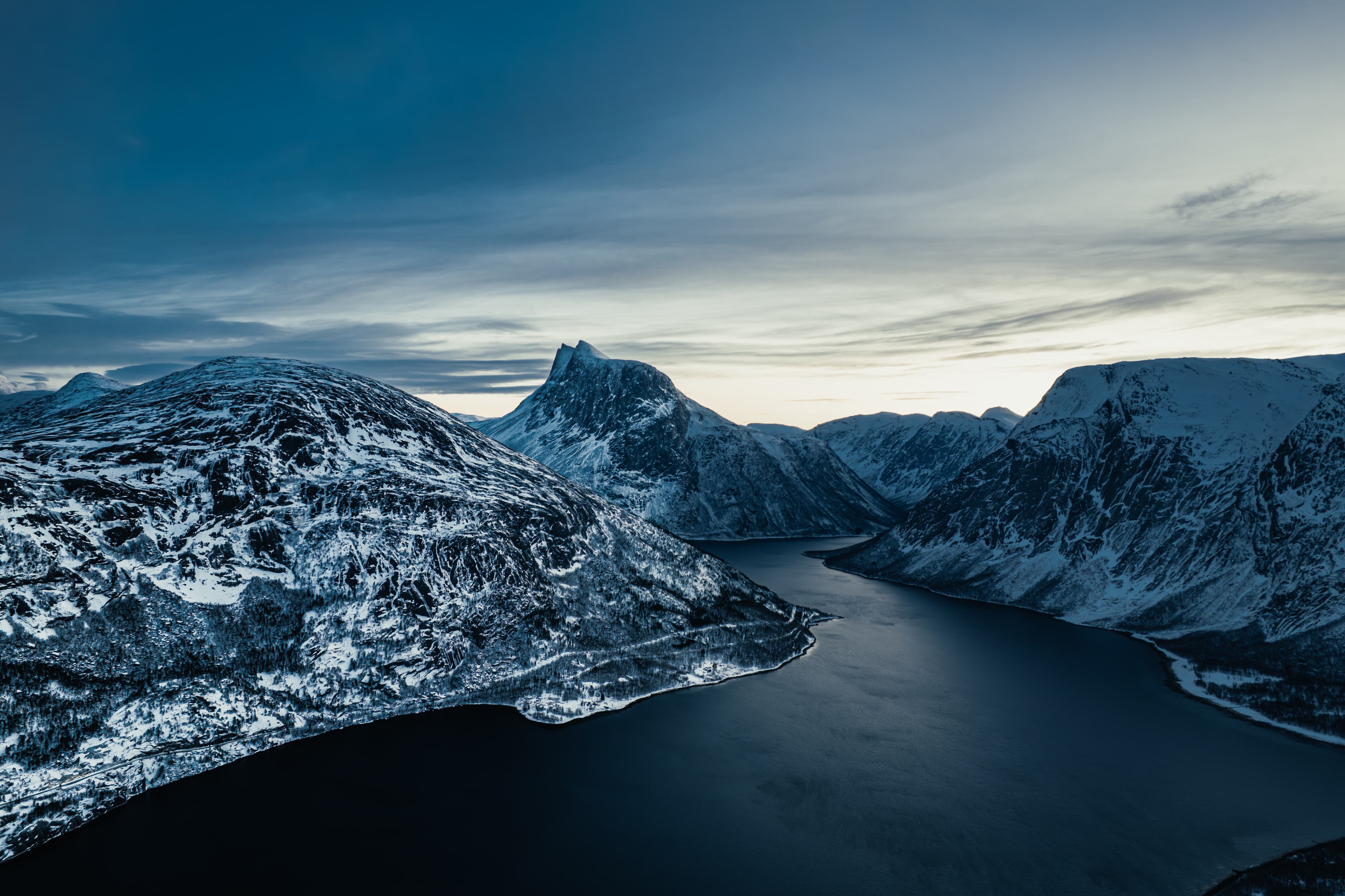 Arctic Contrasts: Kiruna-Abisko-Narvik-Skjomen Fjord& Aurora