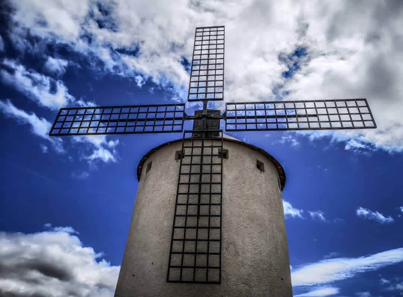 Private Day trip to La Mancha, Cuenca and Ciudad Encantada