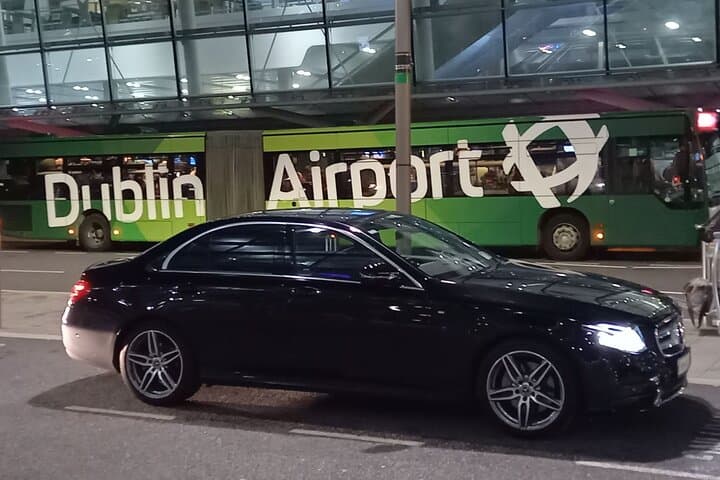 Dublin Airport to Ennis Private Premium Car Service