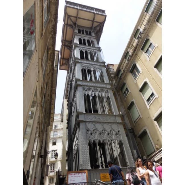 3 Neighborhoods of Lisbon Private Walking Tour