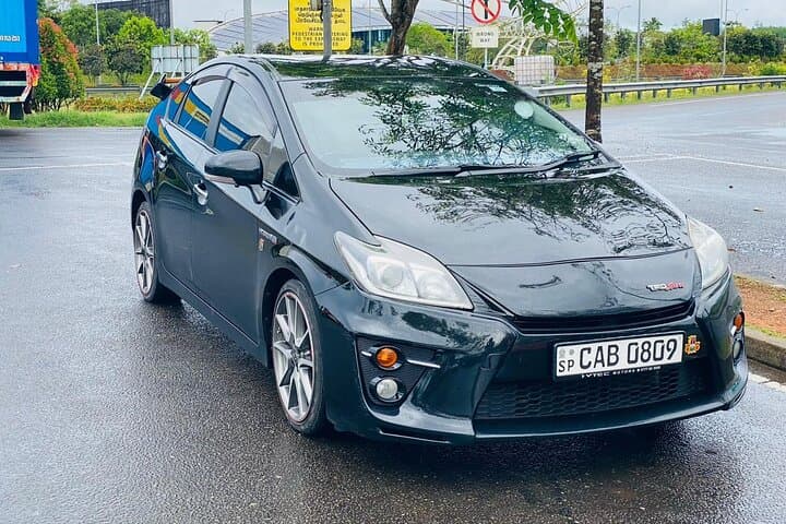 Nuwara Eliya to Colombo Airport Departure Transfer