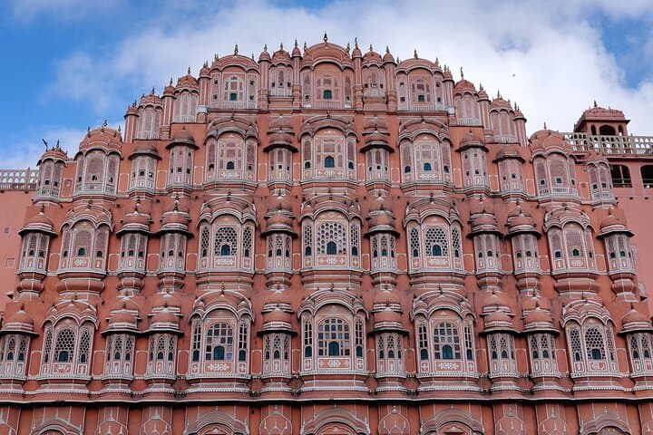 Jaipur City Day Trip from Delhi with Buffet Lunch