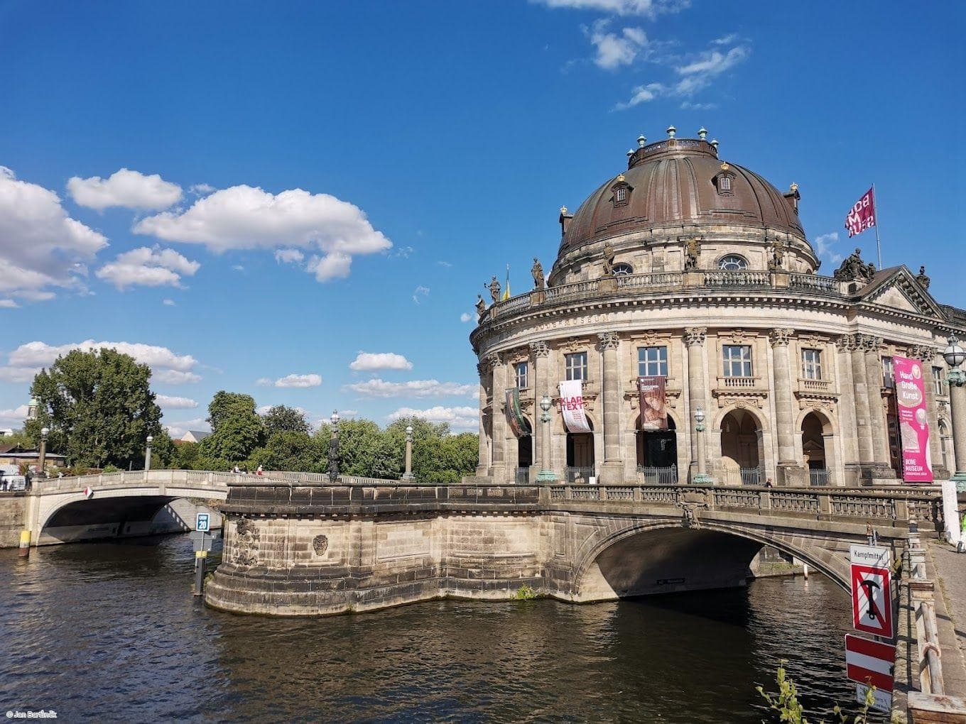 Berlin Sightseeing Tour with Bode Museum Ticket