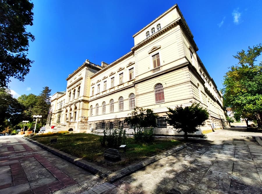 Self-guided tour in Varna Archaeological Museum + ticket