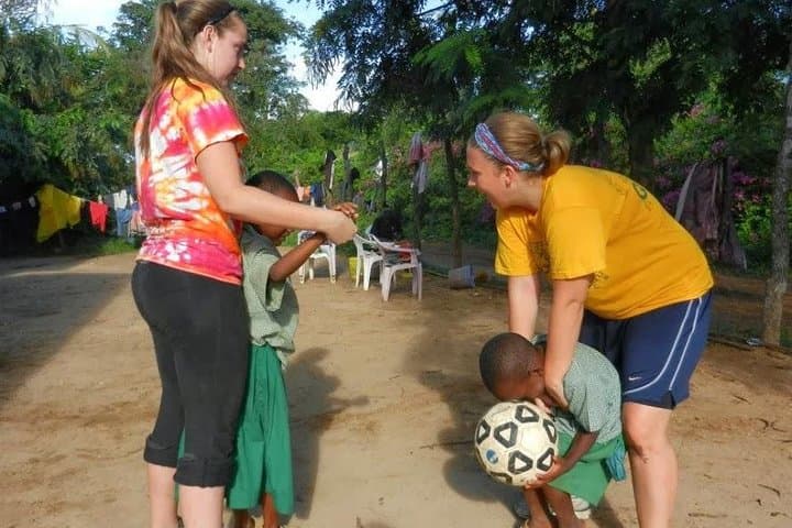 14-Day Volunteer Orphanage Masai Mara And Lake Nakuru Safari from Nairobi