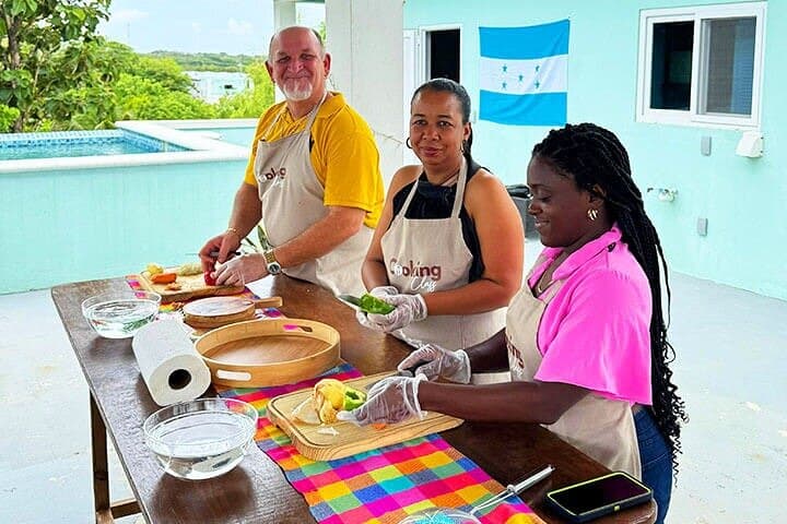 Authentic Roatan Cooking Class and Cultural Experience