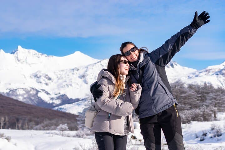 Ushuaia in 1 Day for Couples - Scenic 2‑hour trek through lenga forest
