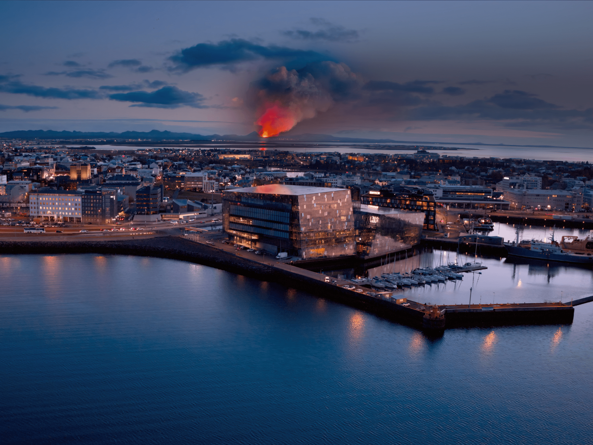 Reykjavík in 1 Day for Couples - 15-minute multisensory cinematic ride inside Harpa Concert Hall