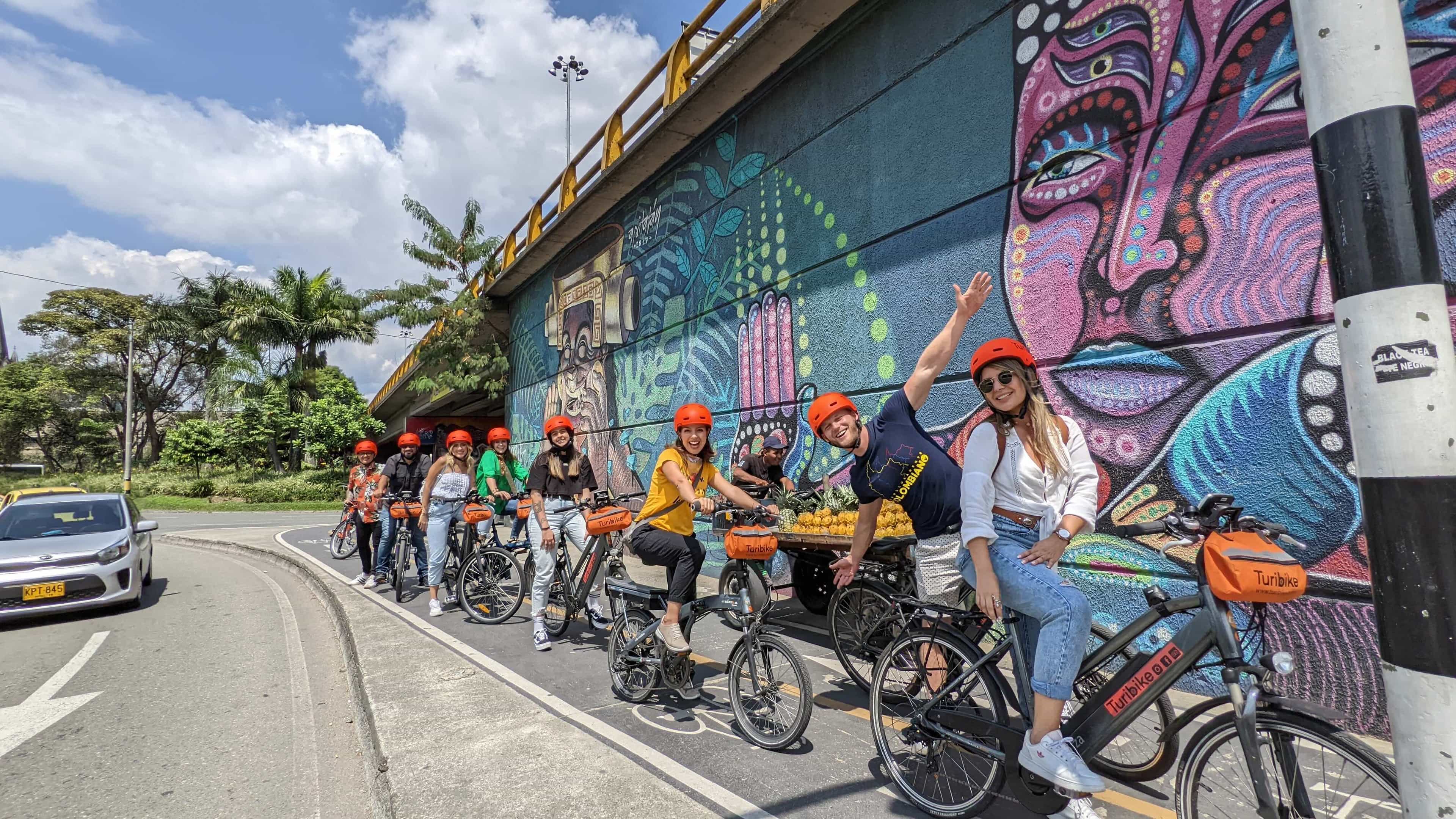 Medellín Essential: history & local life on e-bike