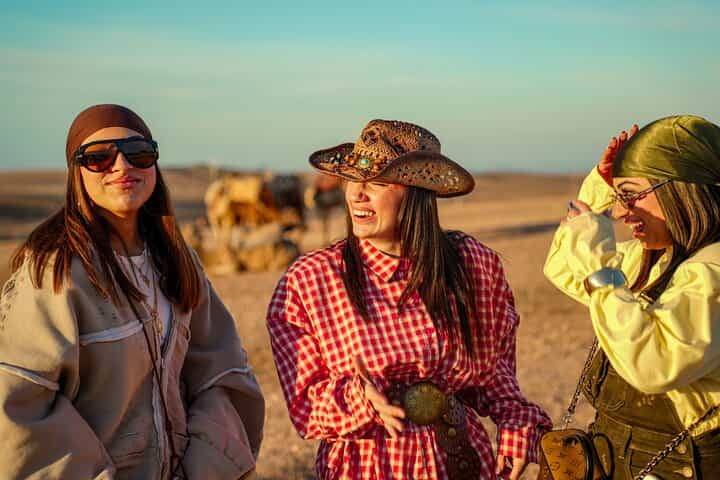 Marrakech: Agafay Desert Dinner Show with Sunset Camel Ride