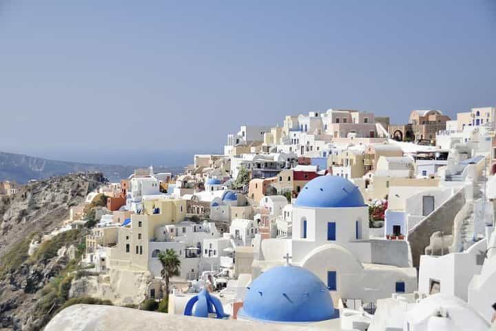 Private 2-Hour Sightseeing Tour in Santorini