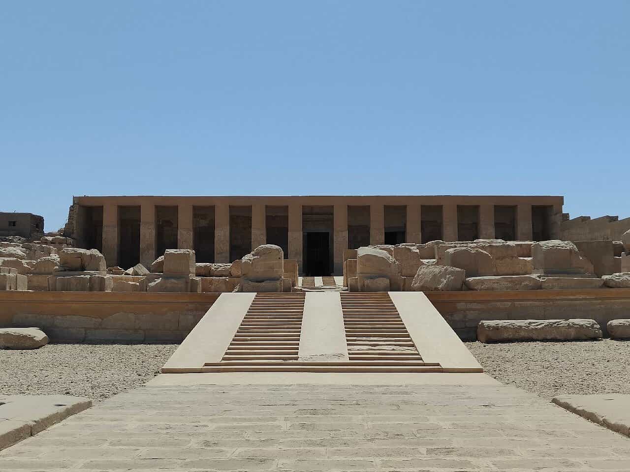 Over-day Trip to Abydos & Denderah from Luxor, Seti I & Hathor Temples (Private Egyptologist).