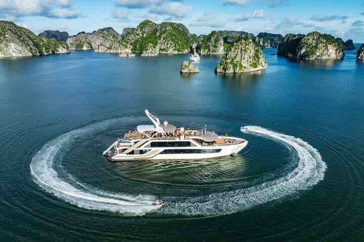 Luxury Lan Ha Bay Full-Day Cruise from Cat Ba Island: Biking